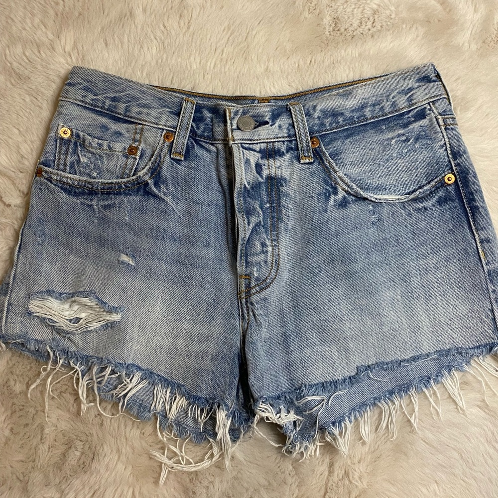 Levi’s 501 Shorts - Size 26 - Picture 5 of 6